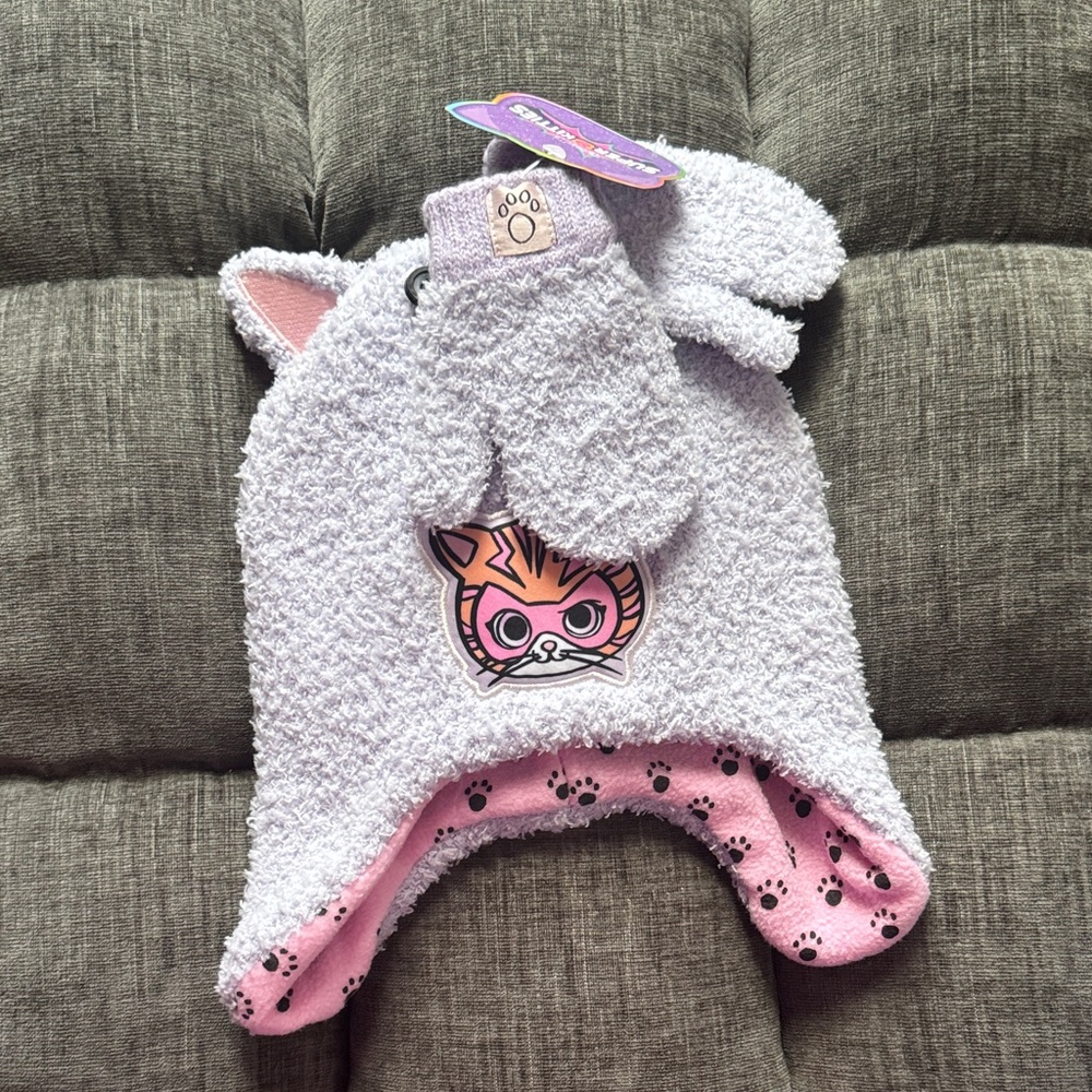 Super Kitties Ginny  Hat and Mittens Set
